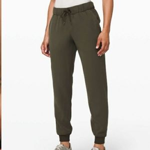 On the fly knit pants